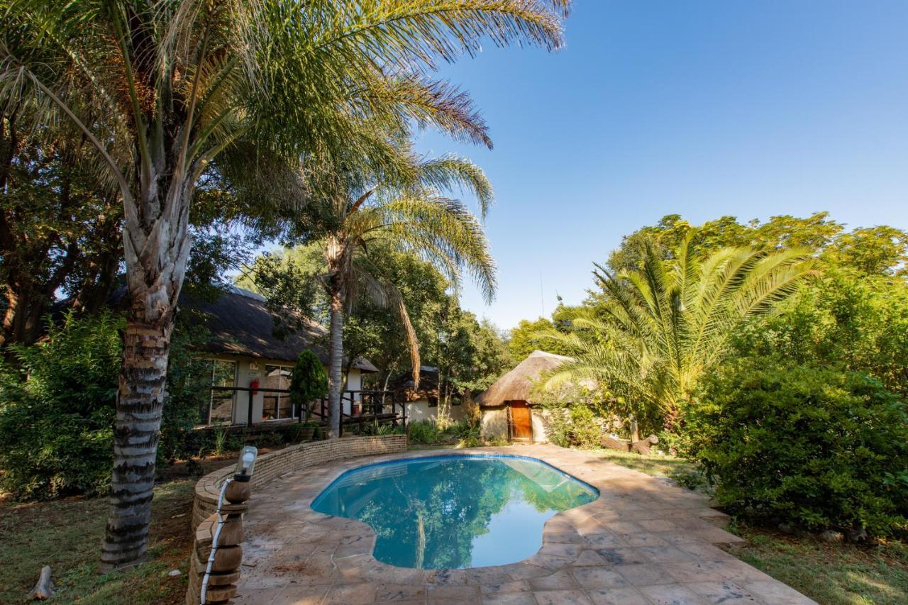 Pecan Bush Lodge 马加利斯堡 外观 照片